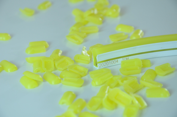 Plug yellow NEON-PLUG-YELLOW-816-AE-MEN